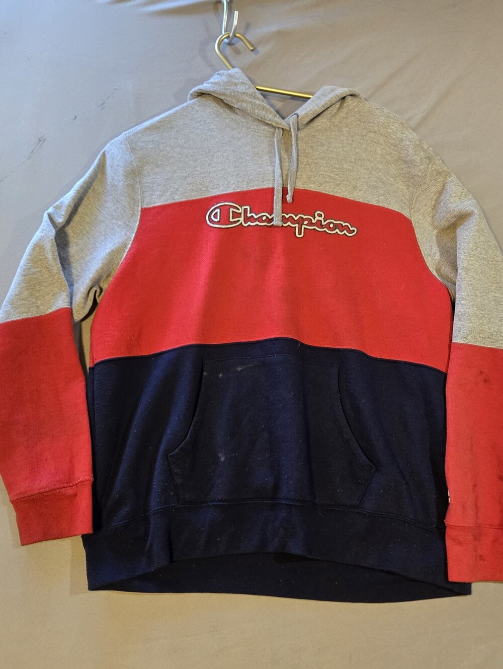 Champion Men’s Gray Red Navy Colorblock Pullover Hoodie